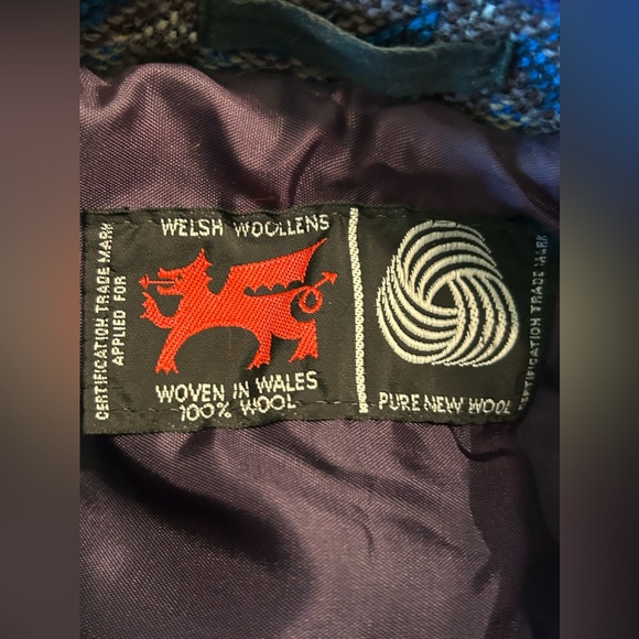 Welsh Woolens Wool Cape Cloak One Size Wales Tapestry - Picture 6 of 6